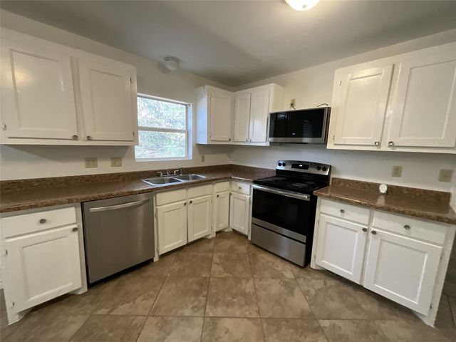 2210 State Highway 31 W, Athens, TX 75751