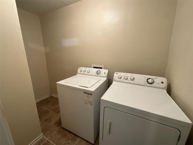 2210 State Highway 31 W, Athens, TX 75751