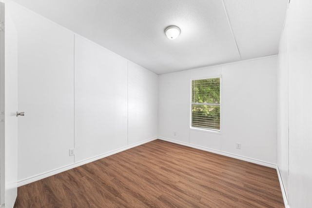 1610 Alamo Drive, Granbury, TX 76048
