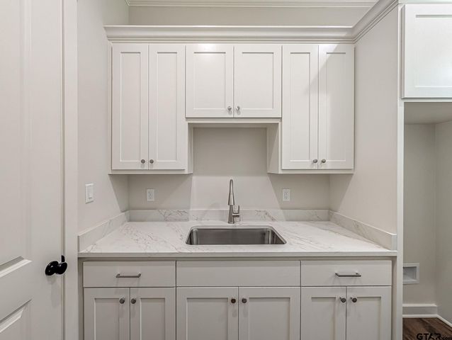 15337 Lakeside Dr, Tyler, TX 75707