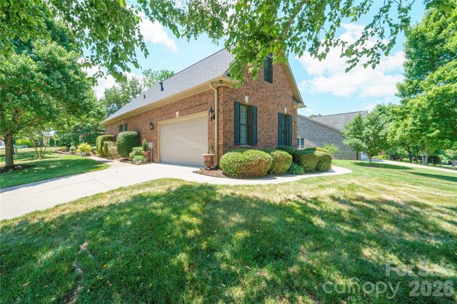314 River Birch Circle, Mooresville, NC 28115