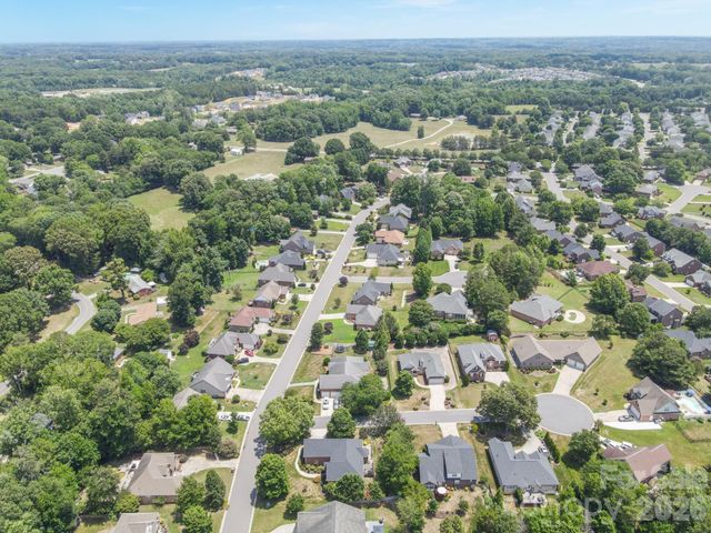 314 River Birch Circle, Mooresville, NC 28115