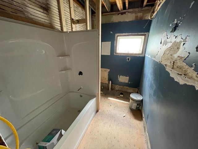 608-610 Burgess Street, Berlin, NH 03570