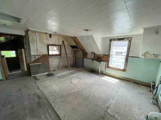 608-610 Burgess Street, Berlin, NH 03570