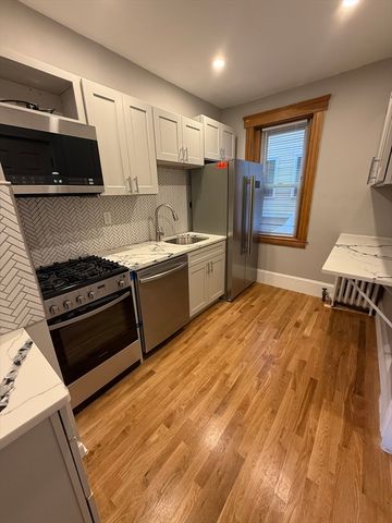 99 Hancock St 2, Cambridge, MA 02139