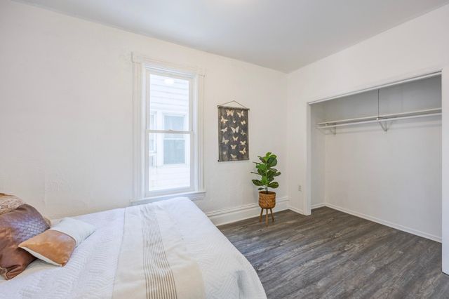 585 Sherburne Avenue, Saint Paul, MN 55103