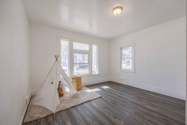 585 Sherburne Avenue, Saint Paul, MN 55103