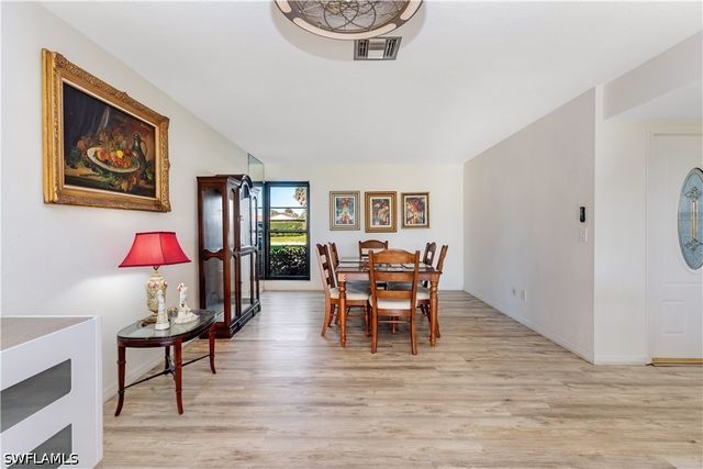 4139 Lakewood BLVD E2, Naples, FL 34112