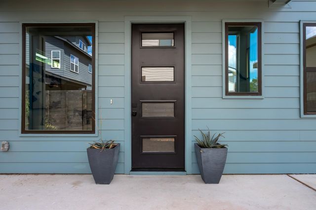 2907 Kuhlman Ave 2, Austin, TX 78702