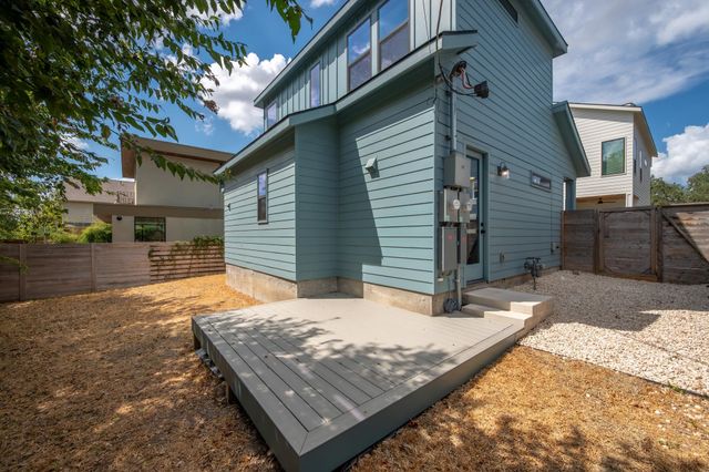 2907 Kuhlman Ave 2, Austin, TX 78702