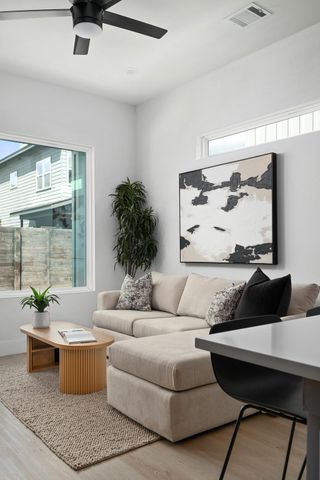 2907 Kuhlman Ave 2, Austin, TX 78702