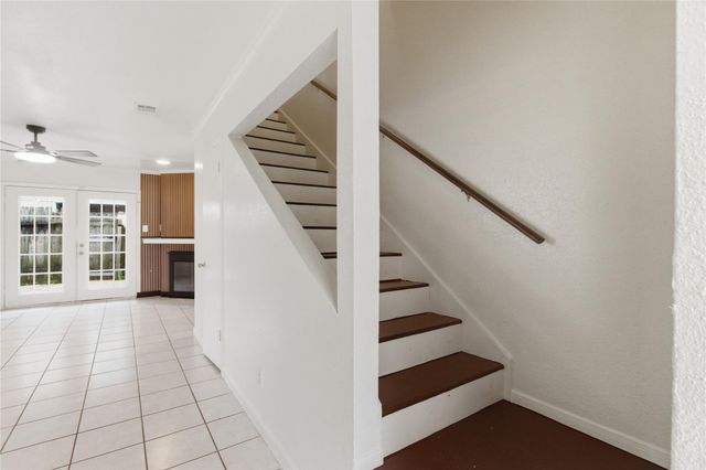 11000 Kinghurst Drive 134, Houston, TX 77099