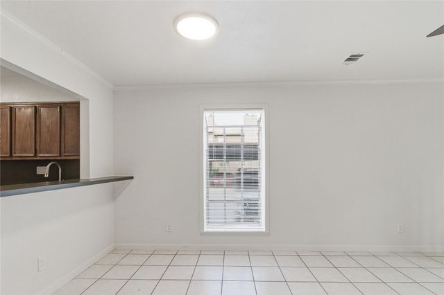11000 Kinghurst Drive 134, Houston, TX 77099