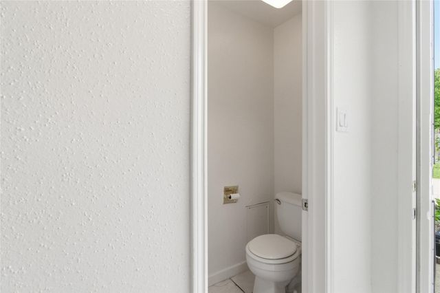 11000 Kinghurst Drive 134, Houston, TX 77099