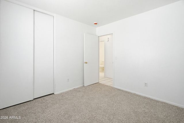 2534 W ROESER Road, Phoenix, AZ 85041