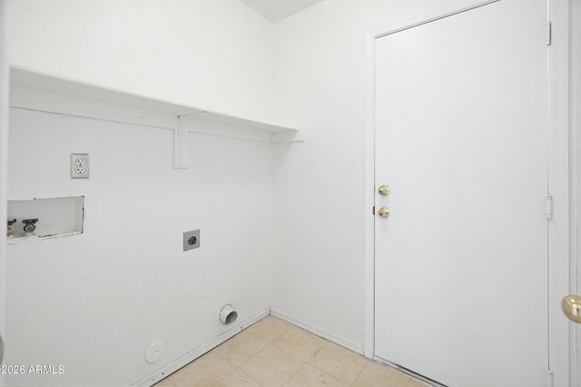 2534 W ROESER Road, Phoenix, AZ 85041