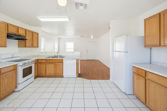 2534 W ROESER Road, Phoenix, AZ 85041