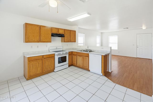 2534 W ROESER Road, Phoenix, AZ 85041