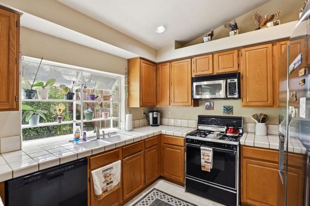 5621 Adobe Road, Rocklin, CA 95765