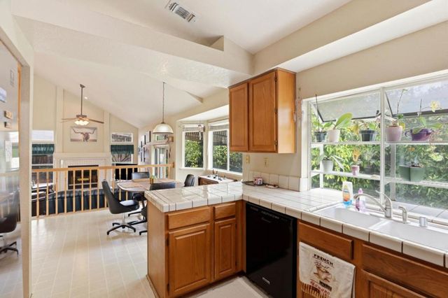 5621 Adobe Road, Rocklin, CA 95765