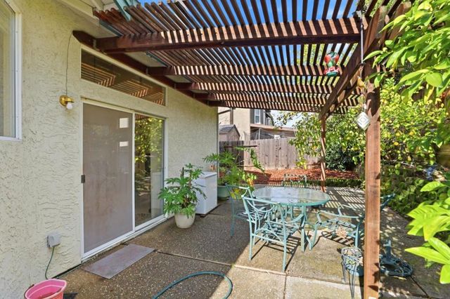 5621 Adobe Road, Rocklin, CA 95765