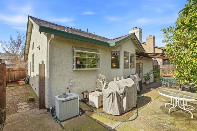 5621 Adobe Road, Rocklin, CA 95765