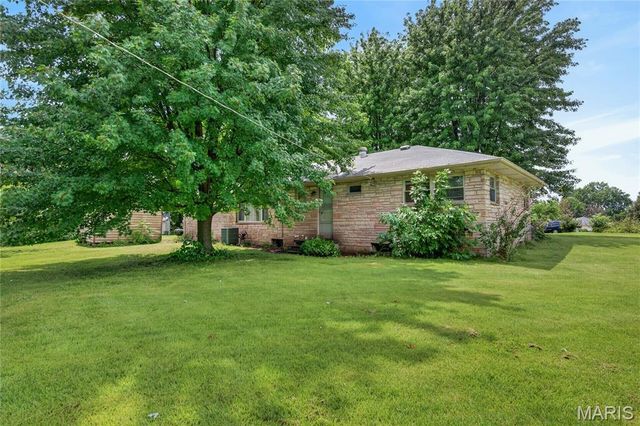 7 Wayne Street, St Charles, MO 63301
