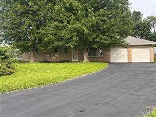 7 Wayne Street, St Charles, MO 63301
