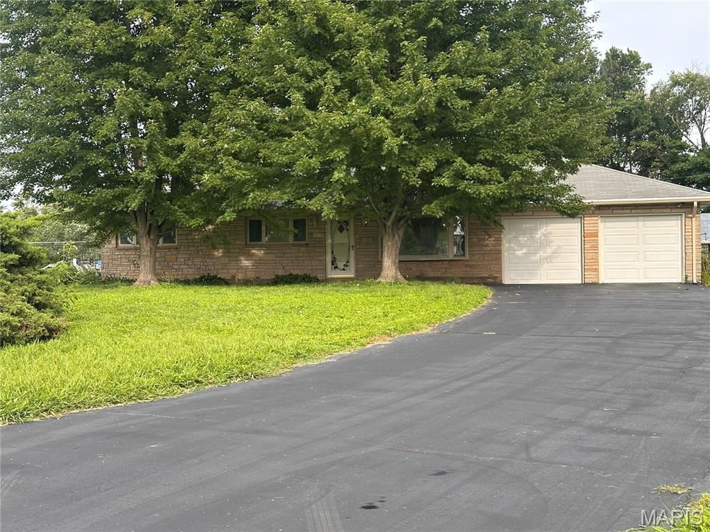 7 Wayne Street, St Charles, MO 63301