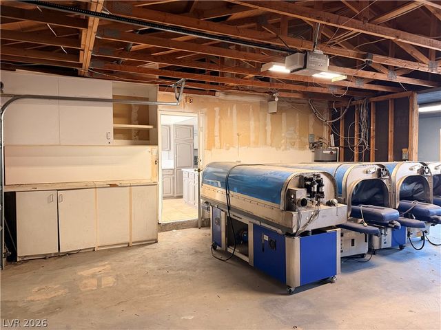 4976 West Lake Mead Boulevard, Las Vegas, NV 89108