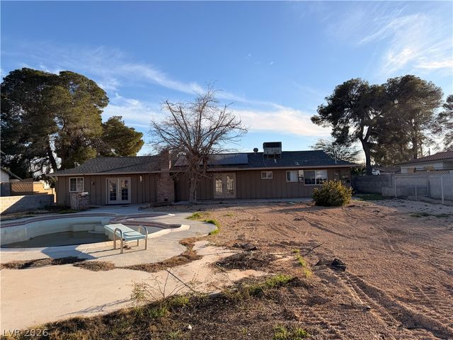 4976 West Lake Mead Boulevard, Las Vegas, NV 89108