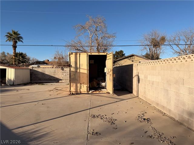 4976 West Lake Mead Boulevard, Las Vegas, NV 89108