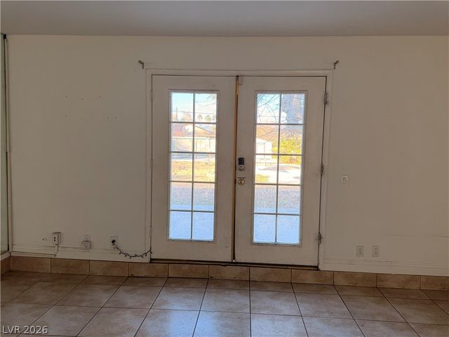 4976 West Lake Mead Boulevard, Las Vegas, NV 89108