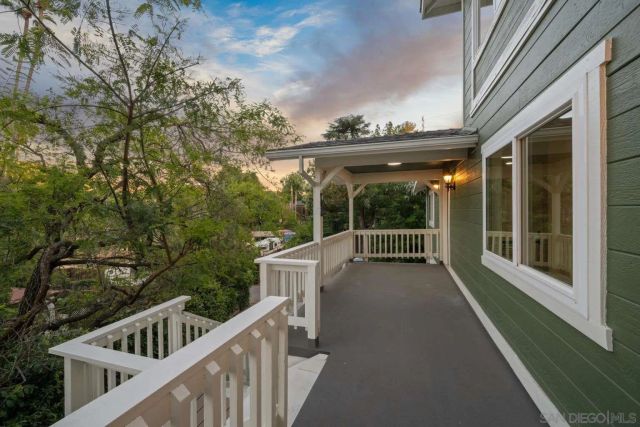 9907 Shadow Hills DR, Sunland, CA 91040