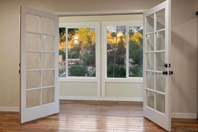 9907 Shadow Hills DR, Sunland, CA 91040