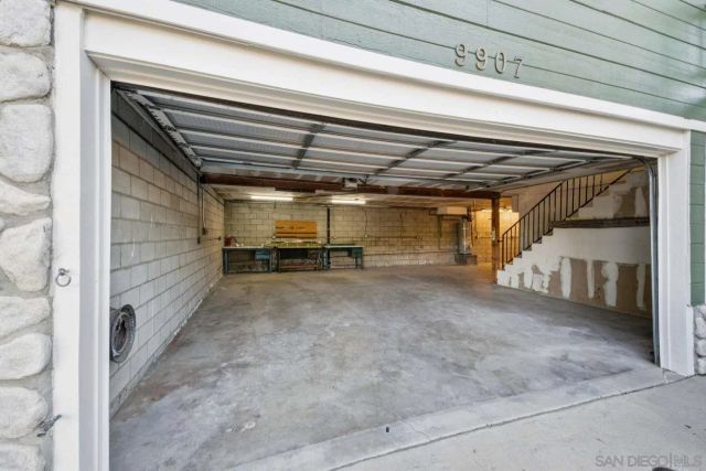 9907 Shadow Hills DR, Sunland, CA 91040