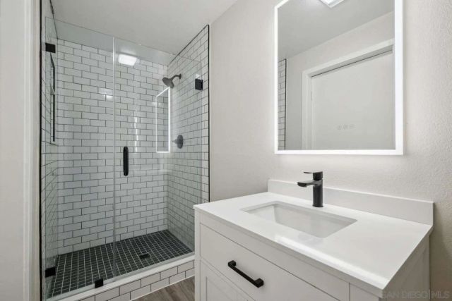 9907 Shadow Hills DR, Sunland, CA 91040