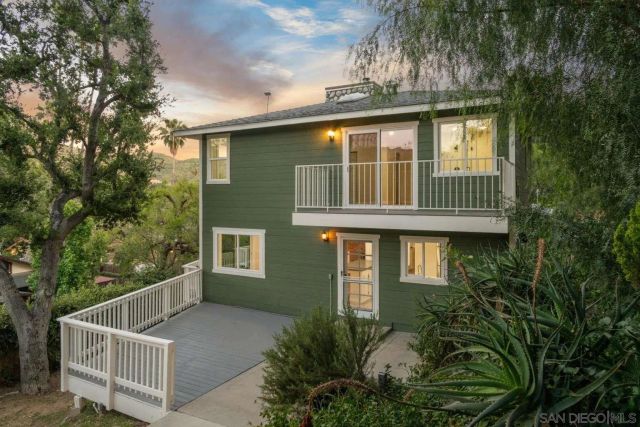 9907 Shadow Hills DR, Sunland, CA 91040