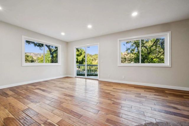 9907 Shadow Hills DR, Sunland, CA 91040