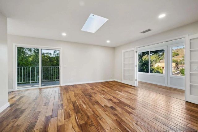 9907 Shadow Hills DR, Sunland, CA 91040