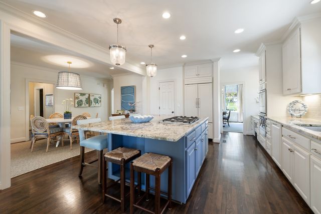 4324 Signal Hill Dr, Nashville, TN 37205