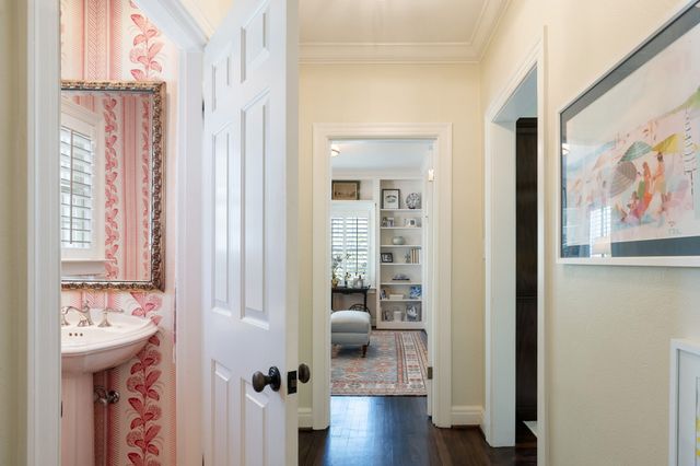 4324 Signal Hill Dr, Nashville, TN 37205