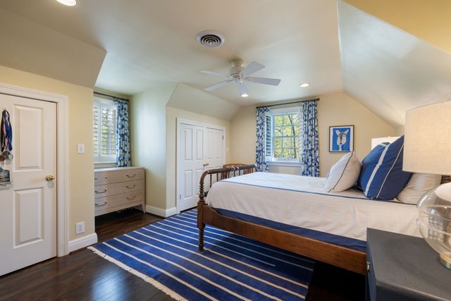 4324 Signal Hill Dr, Nashville, TN 37205