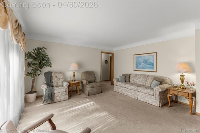 8262 Vine Avenue, Allen Park, MI 48101