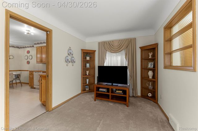 8262 Vine Avenue, Allen Park, MI 48101