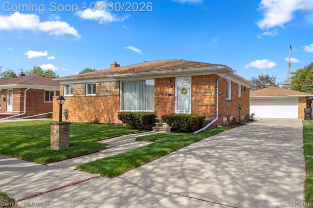 8262 Vine Avenue, Allen Park, MI 48101