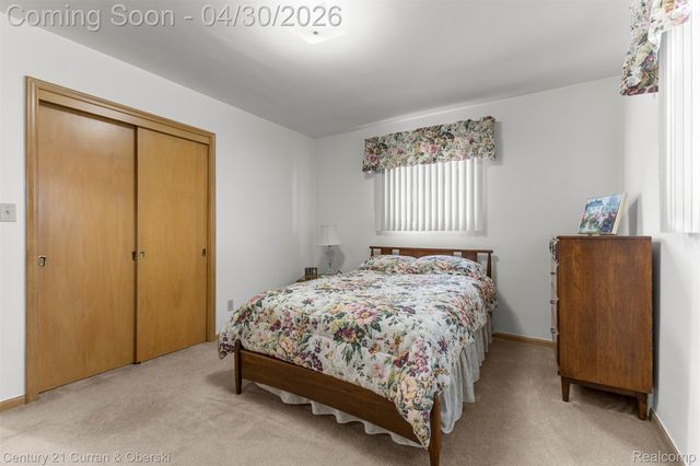 8262 Vine Avenue, Allen Park, MI 48101