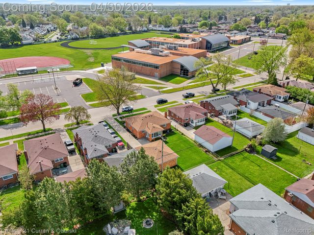 8262 Vine Avenue, Allen Park, MI 48101