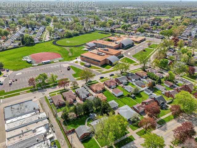 8262 Vine Avenue, Allen Park, MI 48101