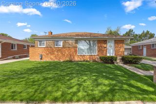 8262 Vine Avenue, Allen Park, MI 48101